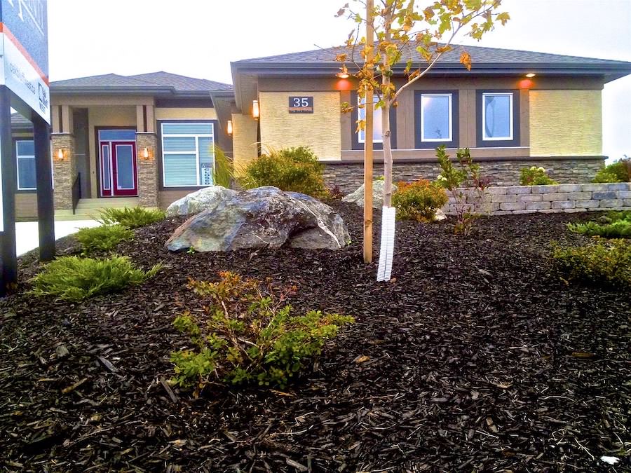 Winnipeg Landscaping Black Mulch